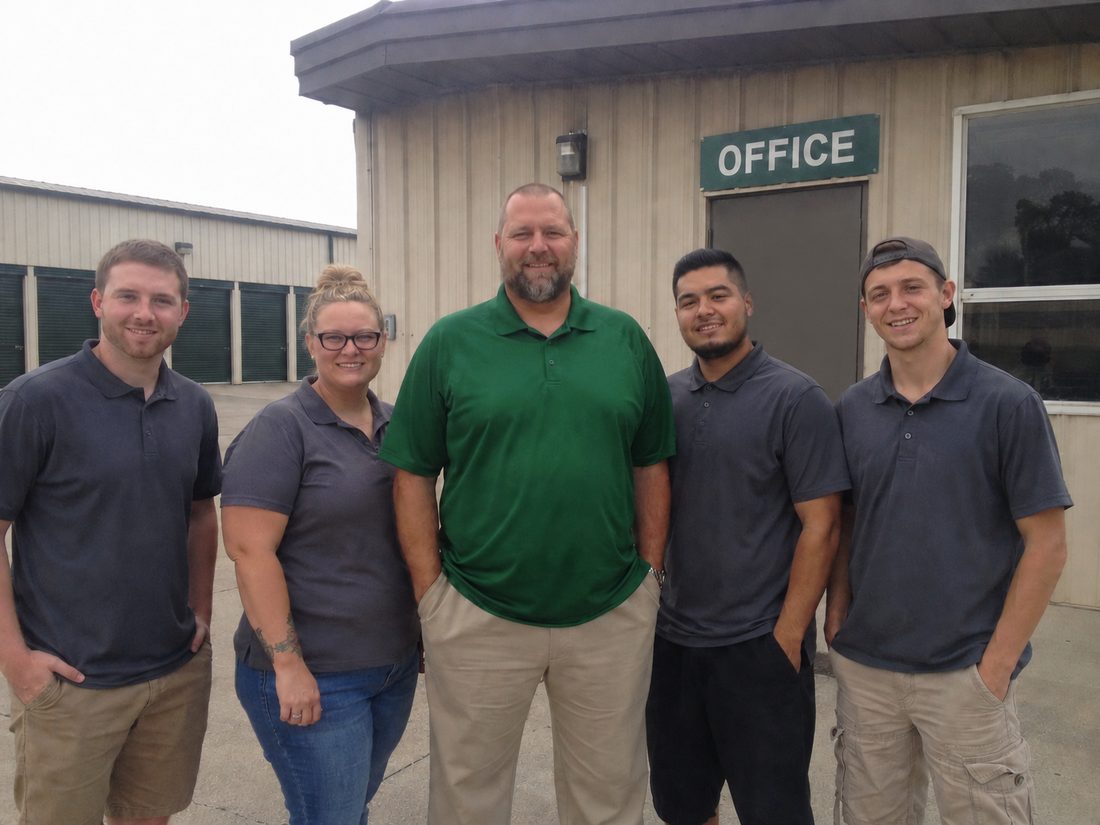 Pest control professionals in Simi Valley, CA